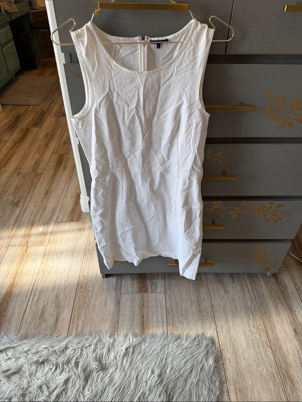 Theory White Sleeveless Tunic Shift Top